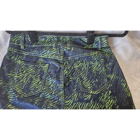 Tiger Mist I.AM.GIA Tali Tiger Denim Flare Pant Blue & Green Print NWT LARGE - Picture 3 of 11